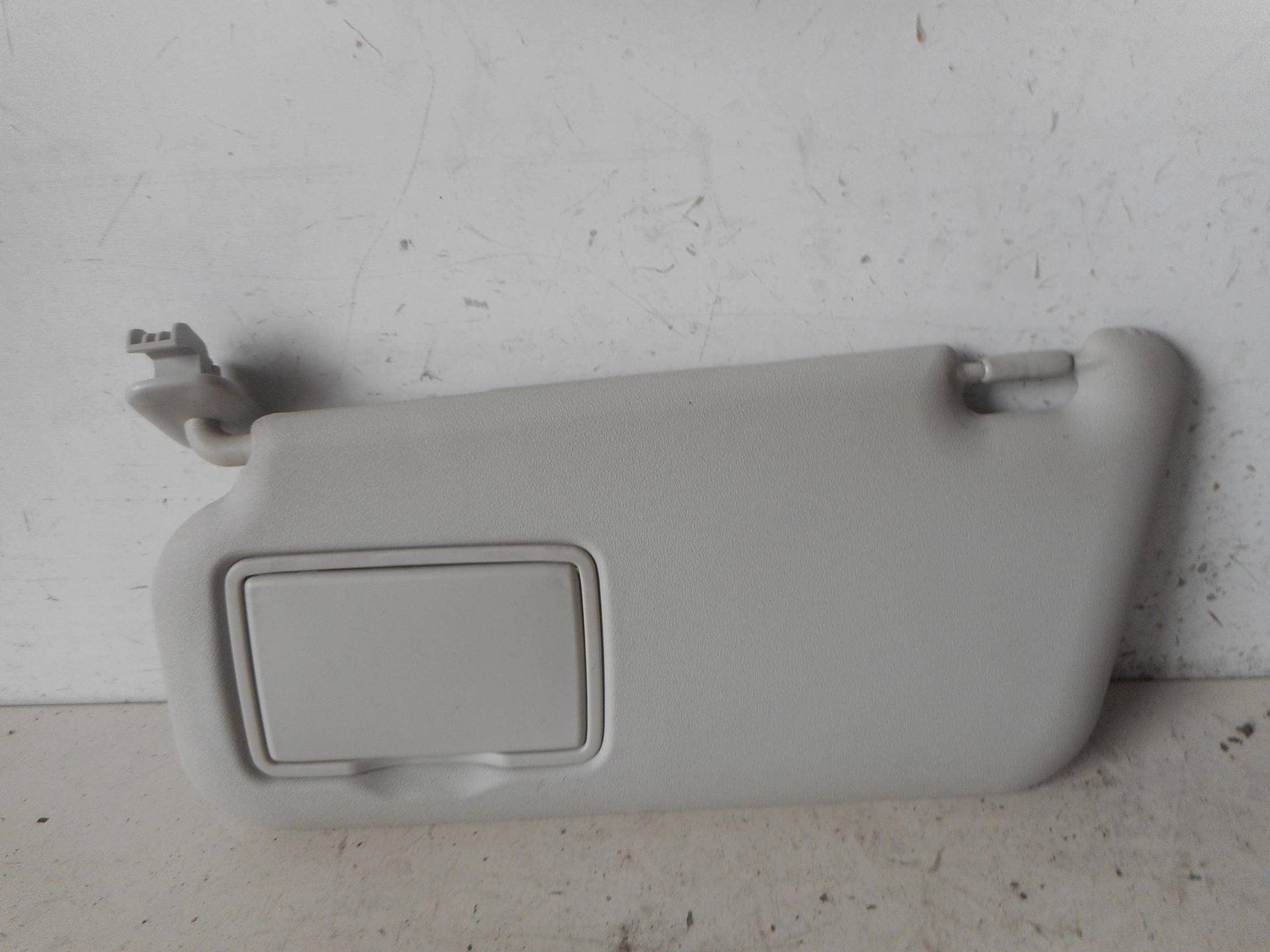 Aletta parasole parabrezza sx.